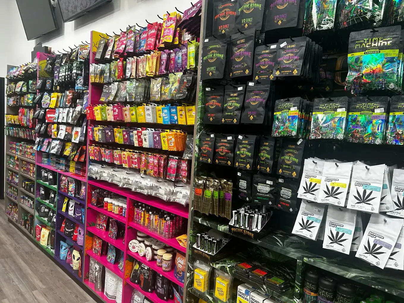 Encinitas, CA - Storefront