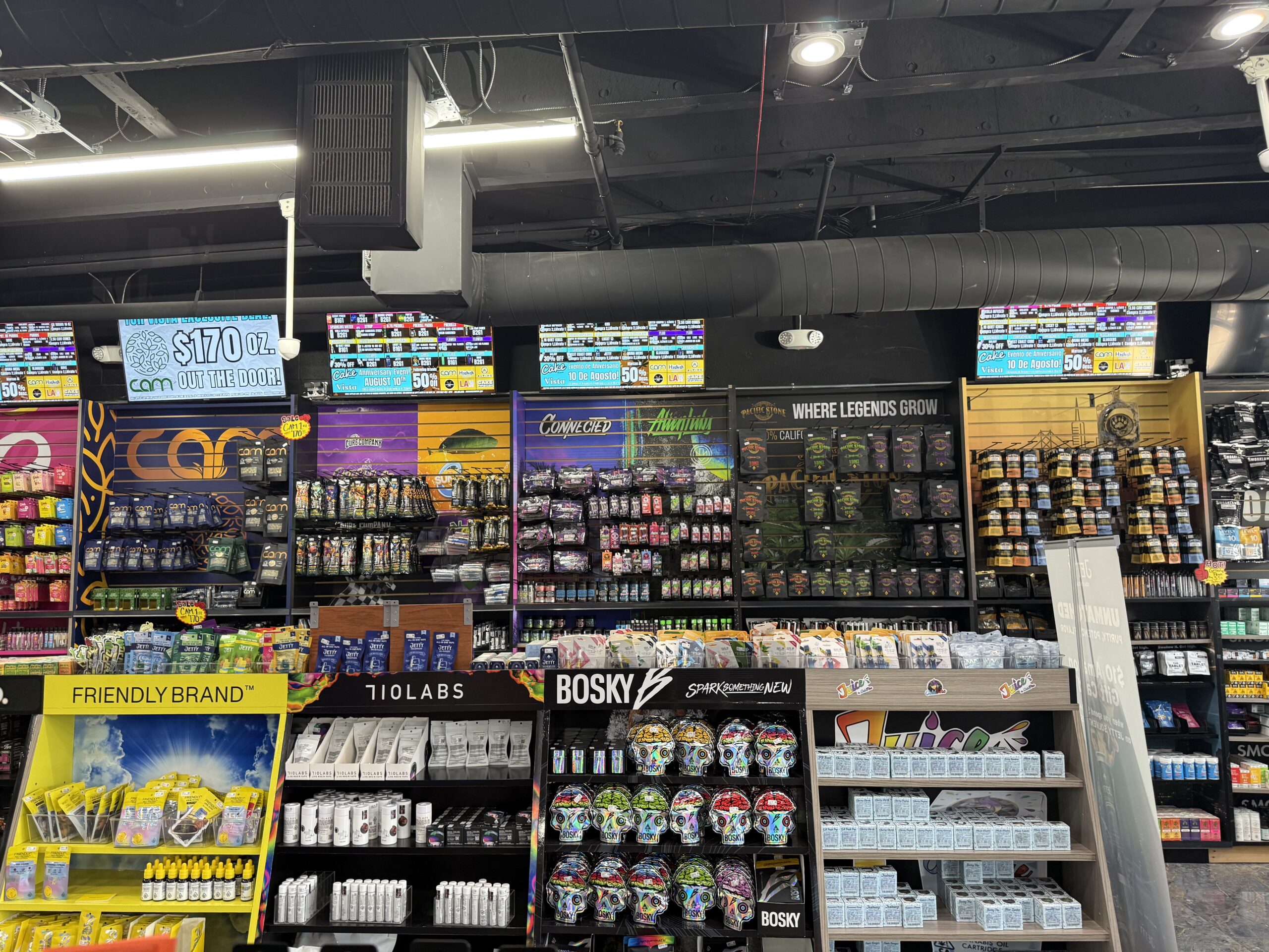 Vista, CA - Storefront