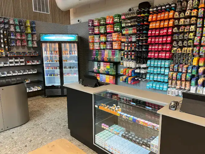 Pleasant Ridge, MI - Storefront